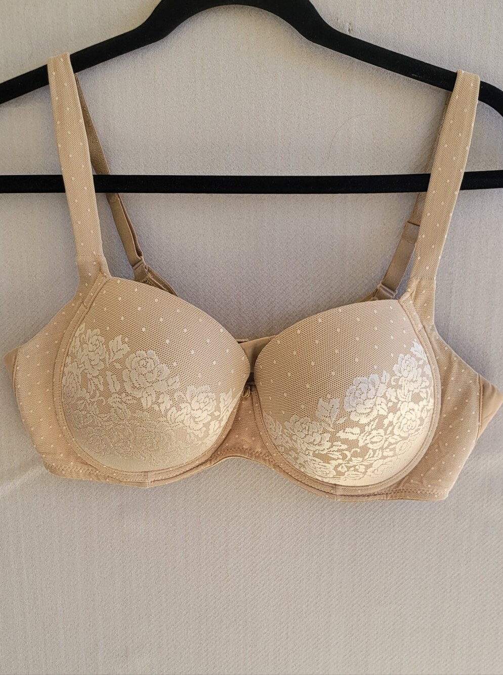 Soma Weomen's Bra with Lace Accents 36D